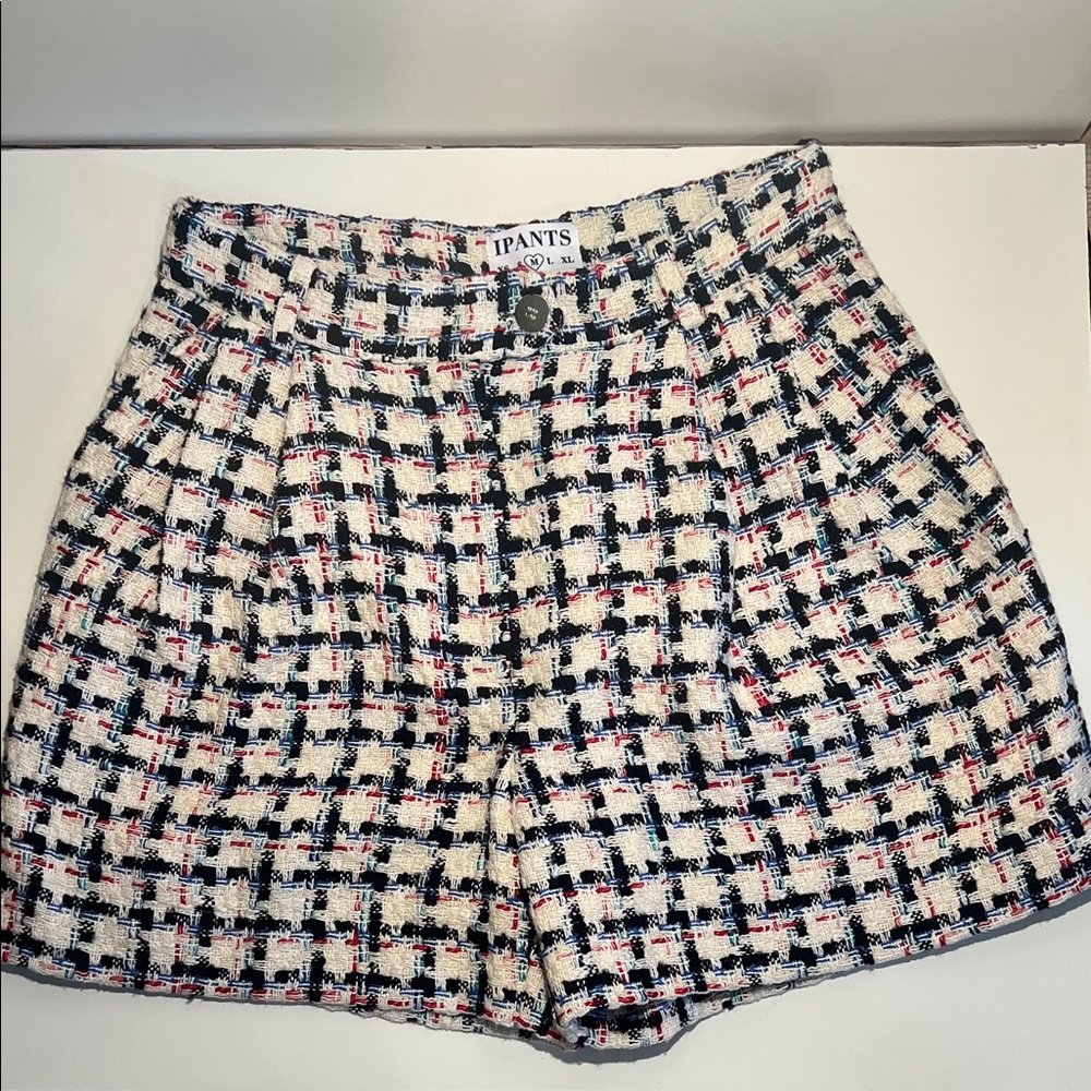 iPants Women’s Multicolor Tweed High-Rise Shorts Size M – Chic Woven Pattern